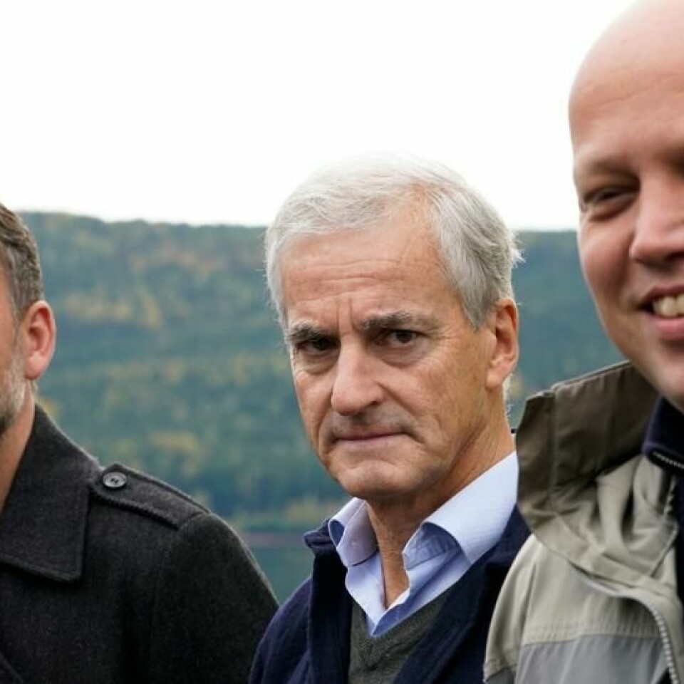 Partilederne Audun Lysbakken (SV), Jonas Gahr Støre (Ap) og Trygve Slagsvold Vedum (Sp) under regjeringssonderingene i Hurdal. Det endte med at SV droppet ut og ikke gikk inn i regjering. Foto: Torstein Bøe / NTB