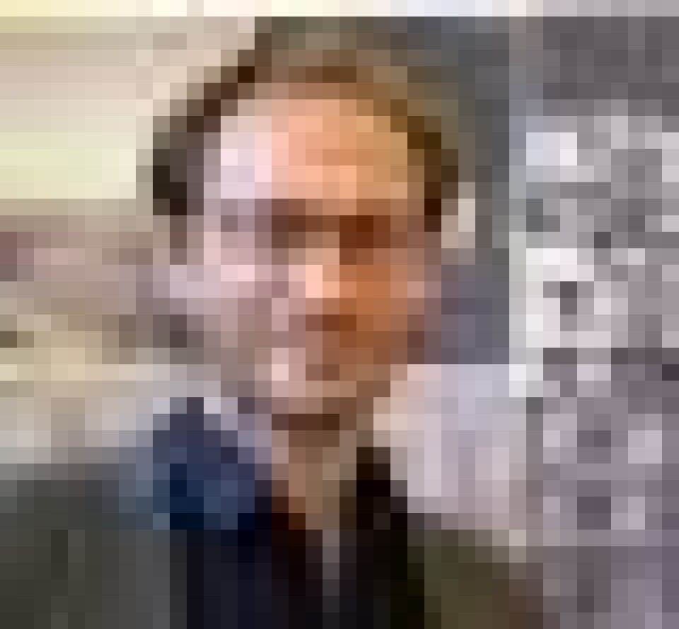 Henrik Thune er direktør for stiftelsen Norsk senter for konfliktløsning (NOREF). Han har tidligere vært seniorforsker ved Norsk utenrikspolitisk institutt (NUPI) med Midtøsten som spesialfelt, og har hatt flere stillinger i Utenriksdepartementet. Henrik Thune er direktør for stiftelsen Norsk senter for konfliktløsning (NOREF). Han har tidligere vært seniorforsker ved Norsk utenrikspolitisk institutt (NUPI) med Midtøsten som spesialfelt, og har hatt flere stillinger i Utenriksdepartementet.