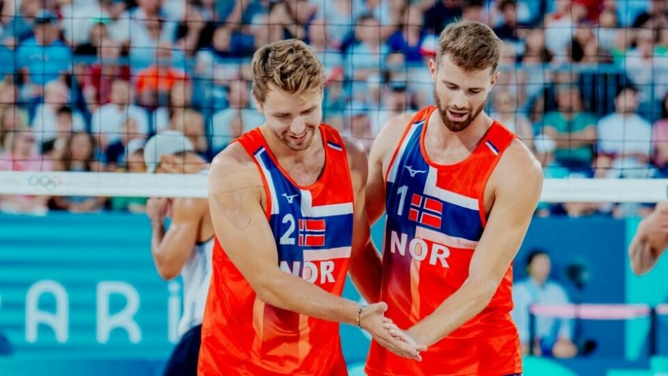Anders Mol og Christian Sørum mot Chile i første kamp i gruppespillet i sandvolleyball på Eiffel Tower Stadium under OL i Paris 2024. Anders Mol og Christian Sørum mot Chile i første kamp i gruppespillet i sandvolleyball på Eiffel Tower Stadium under OL i Paris 2024. Foto: Stian Lysberg Solum / NTB