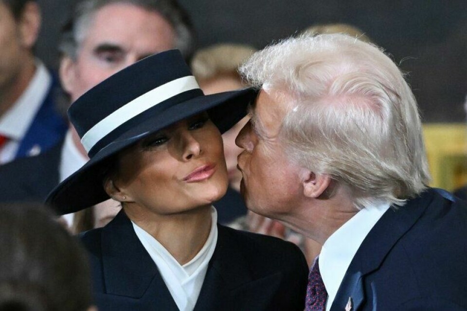 Førstedame Melania Trump tilbringer angivelig ikke mye tid sammen med ektemannen Donald Trump. Her avbildet under innsettelsen i januar. Førstedame Melania Trump tilbringer angivelig ikke mye tid sammen med ektemannen Donald Trump. Her avbildet under innsettelsen i januar. Foto: Saul Loeb / Pool / AP / File / NTB