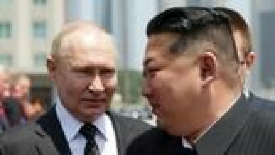 Russlands president Vladimir Putin og Nord-Koreas leder Kim Jong-un har utviklet et nært forhold, som inkluderer gjensidig militær støtte. Foto: Gavril Grigorov / AP / NTB Russlands president Vladimir Putin og Nord-Koreas leder Kim Jong-un har utviklet et nært forhold, som inkluderer gjensidig militær støtte. Foto: Gavril Grigorov / AP / NTB