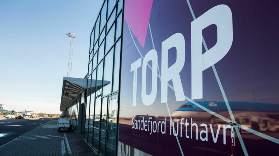 Administrerende direktør ved Torp lufthavn Sandefjord, Gisle Skansen, sier det er lite flyplassen kan gjøre med buss-konflikten ved flyplassen.