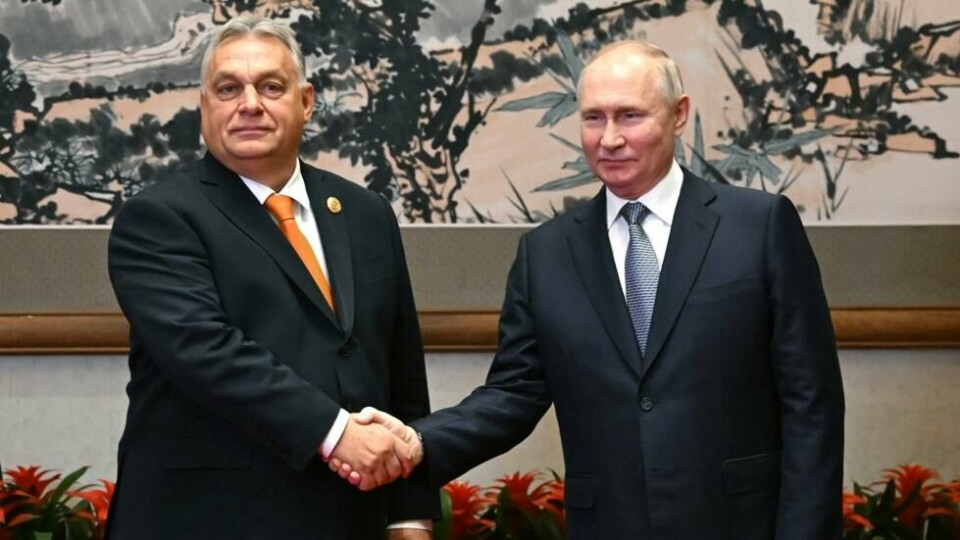 Viktor Orban har fortsatt å pleie forholdet til Russland og president Vladimir Putin til tross for Nato-medlemskapet og angrepet på nabolandet Ukraina i 2022. Viktor Orban har fortsatt å pleie forholdet til Russland og president Vladimir Putin til tross for Nato-medlemskapet og angrepet på nabolandet Ukraina i 2022. Foto: AP