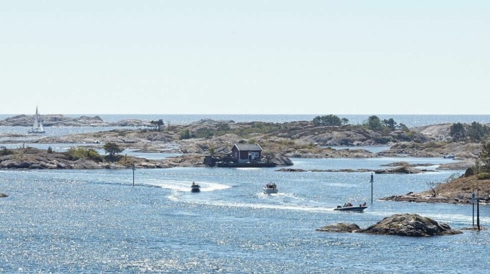 Drømmen er sol og vindstille men det er ikke alltid det blir slik. En ny nettbasert tjeneste - Ohoi - skal gjøre det enklere og sikrere å planlegge båtturene. langs norskekysten.