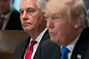 USAs utenriksminister Rex Tillerson (t.h.) lovet forrige uke at amerikanske soldater vil bli stående i Syria. Her sammen med president Donalt Trump. Scanpix/AFP.