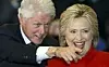 Bill Clinton er fortsatt gift med ektefellen Hillary. Foto: Adrees Latif / Reuters