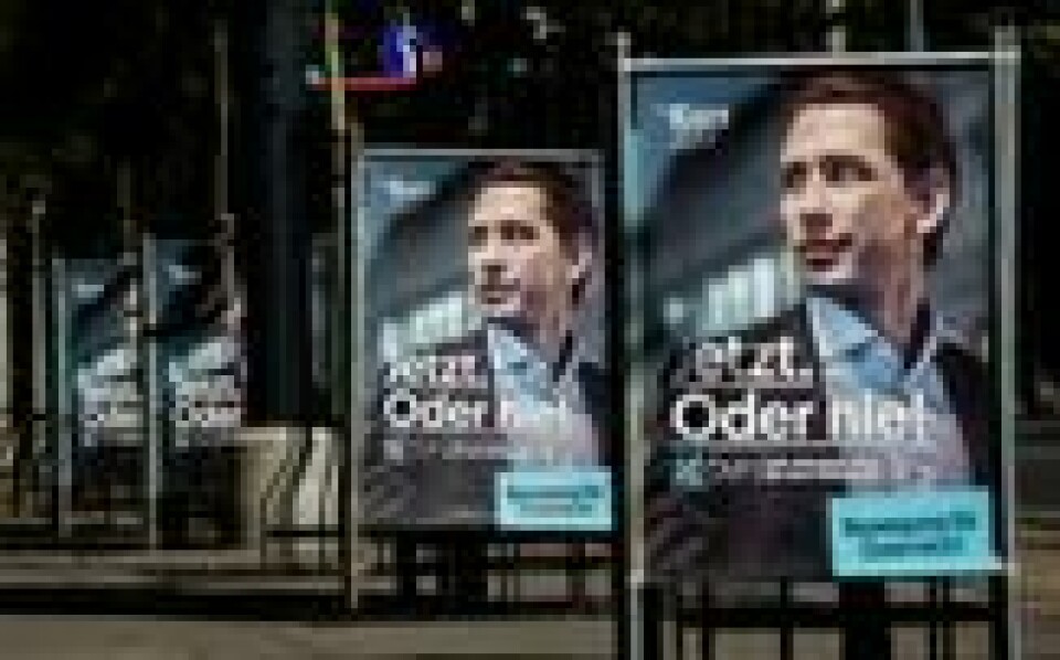 – Nå, eller aldri! Slik reklamerer Kurz for sitt politiske prosjekt. – Nå, eller aldri! Slik reklamerer Kurz for sitt politiske prosjekt. Foto: Leonhard Foeger / Reuters