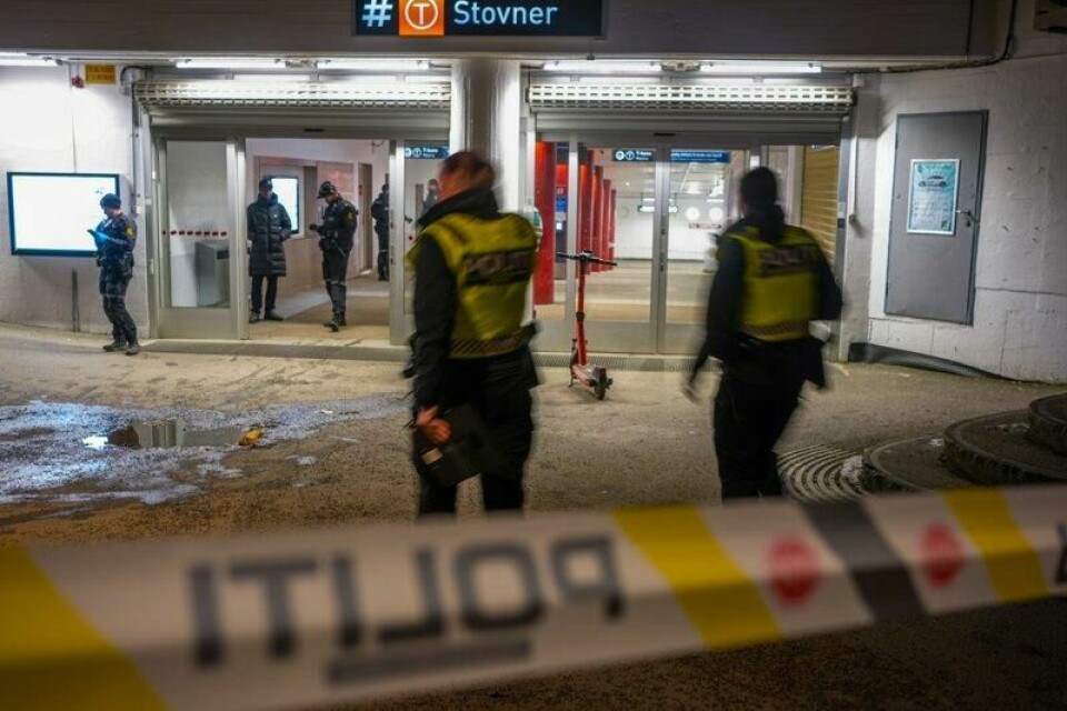 En gutt ble skutt på Stovner T-banestasjon mandag kveld. Han er utenfor livsfare.