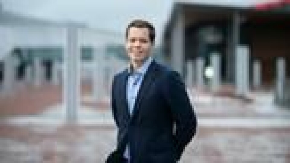 Thorbjørn Busch er senior sikkerhetsrådgiver i Telenor og har mye erfaring med metodene svindlerne forsøker seg på for å lure informasjon eller penger ut fra kunder. Thorbjørn Busch er senior sikkerhetsrådgiver i Telenor og har mye erfaring med metodene svindlerne forsøker seg på for å lure informasjon eller penger ut fra kunder. Foto: Telenor