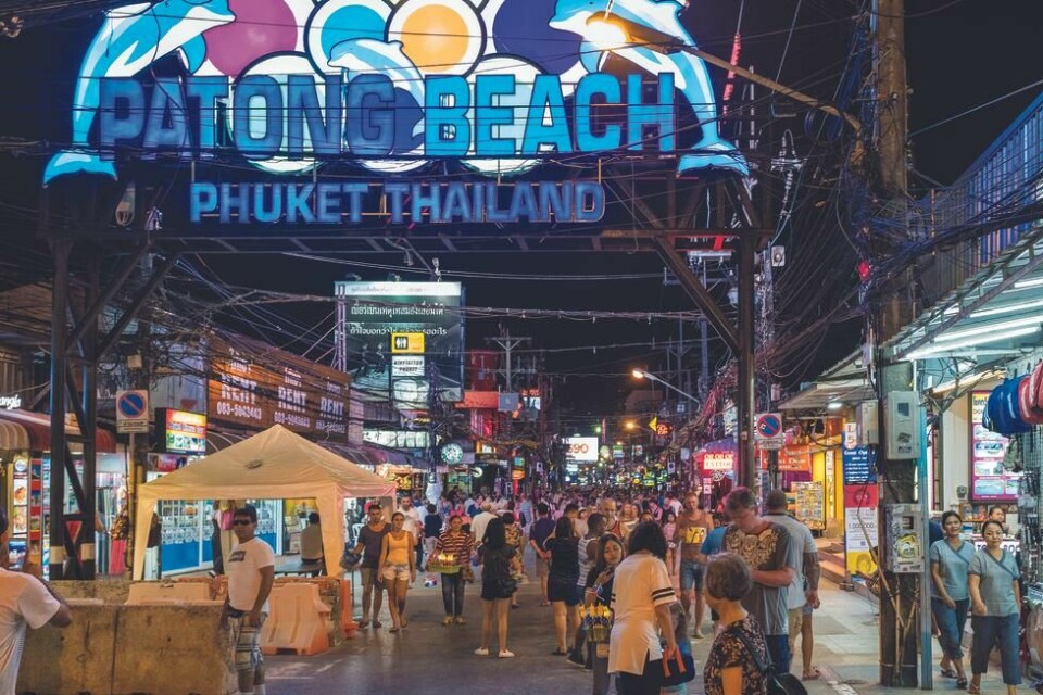 PATONG: Feriebyen er kjent for sitt fargerike uteliv. PATONG: Feriebyen er kjent for sitt fargerike uteliv.