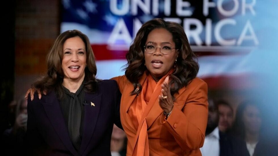 Demokratenes presidentkandidat ble intervjuet av Oprah Winfrey. USAs våpenlover var blant temaene som ble diskutert. Demokratenes presidentkandidat ble intervjuet av Oprah Winfrey. USAs våpenlover var blant temaene som ble diskutert. Foto: Paul Sancya / AP / NTB