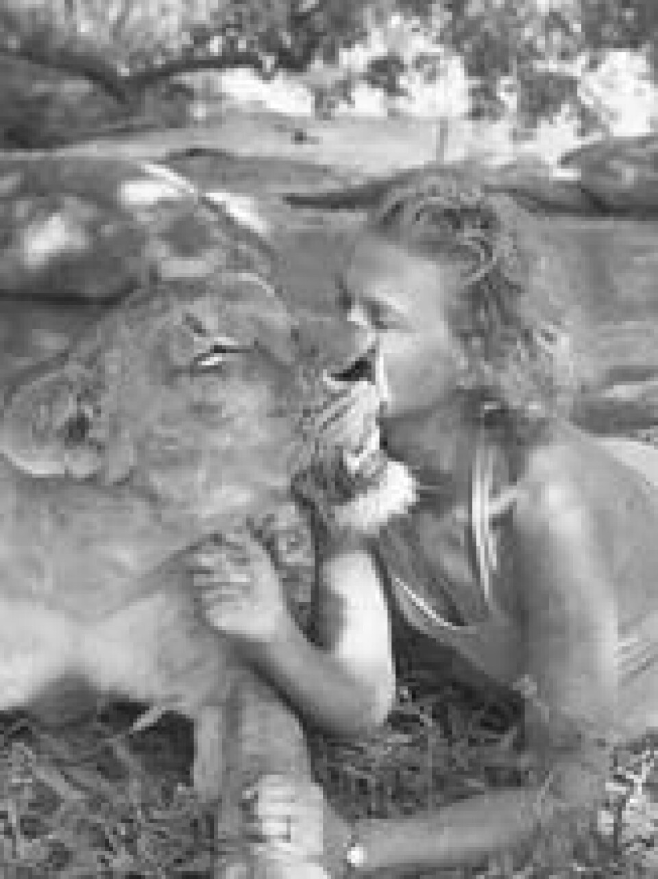 Det er ikke uten grunn Joy Adamson (1910-1980) fikk tilnavnet «Løvekvinnen», særlig for sin tette relasjon til løvinnen Elsa. Foto: Elsa Conservation Trust Det er ikke uten grunn Joy Adamson (1910-1980) fikk tilnavnet «Løvekvinnen», særlig for sin tette relasjon til løvinnen Elsa. Foto: Elsa Conservation Trust