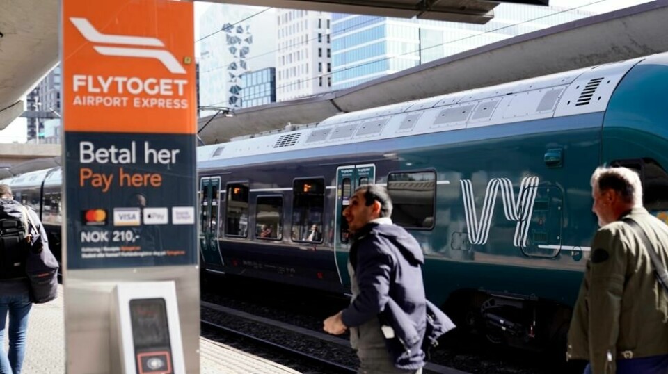 Framtida for Flytoget er uviss etter at Vy tidligere i år vant kontrakten om togtilbudet på Østlandet. Nå legger kontrollkomiteen på Stortinget saken i skuffen.