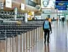 Det har lenge vært stille på Arlanda flyplass, men den siste uken har flere tusen svensker reist med fly til varmere strøk sørover i Europa. Foto: Anders Wiklund / AFP