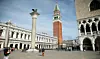 VENEZIA: Markusplassen er populær blant turistene. Foto: Cornelius Poppe / NTB scanpix