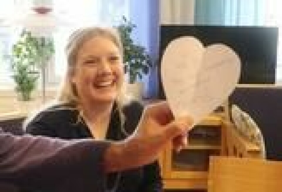 Frp-politiker Aina Stenersen deltok under et generasjonsmøte mellom elever fra Ila skole og beboere ved sykehjemmet Cathinka Guldberg-senteret Lovisenberg. Foto: Leni Aurora Brækhus Frp-politiker Aina Stenersen deltok under et generasjonsmøte mellom elever fra Ila skole og beboere ved sykehjemmet Cathinka Guldberg-senteret Lovisenberg. Foto: Leni Aurora Brækhus