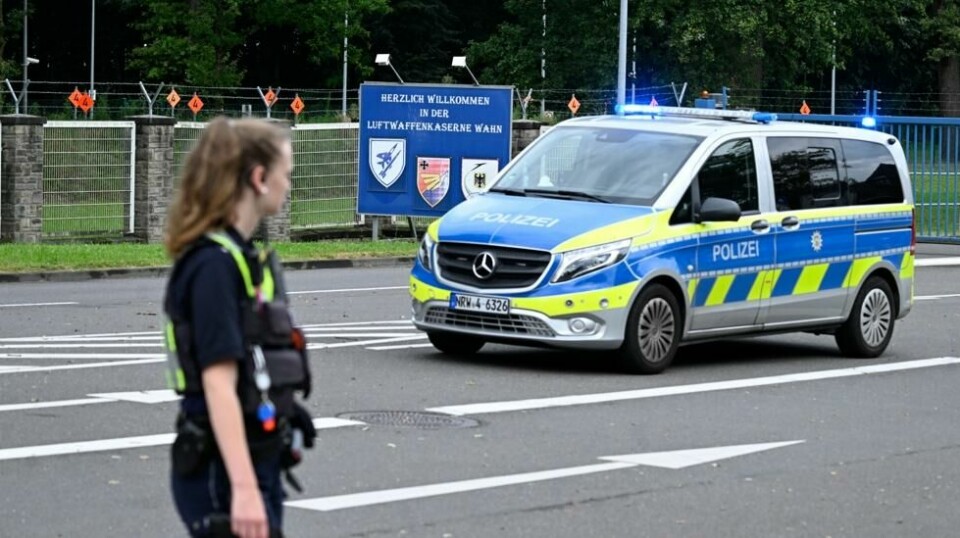 Onsdag gikk det alarm om mulig sabotasje mot drikkevannet på en militærbase ved Köln i Tyskland. Fredag opplyser basen at faren er over, og at drikkevannet er trygt. Foto: Roberto Pfeil / dpa via AP / NTB