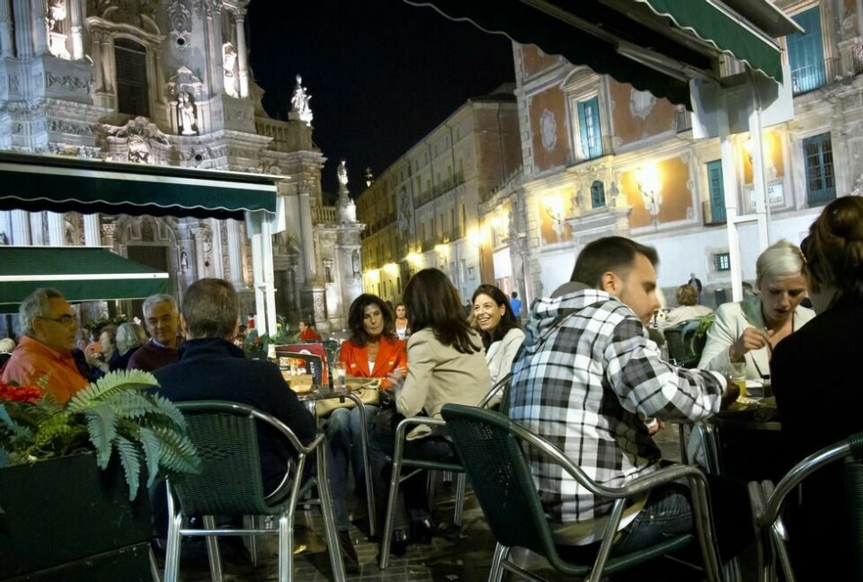 UKJENT: Murcia by er veldig trivelig, med flere plazaer frekventert av hele byens befolkning, og nesten helt ukjent utenfor Spania. UKJENT: Murcia by er veldig trivelig, med flere plazaer frekventert av hele byens befolkning, og nesten helt ukjent utenfor Spania.