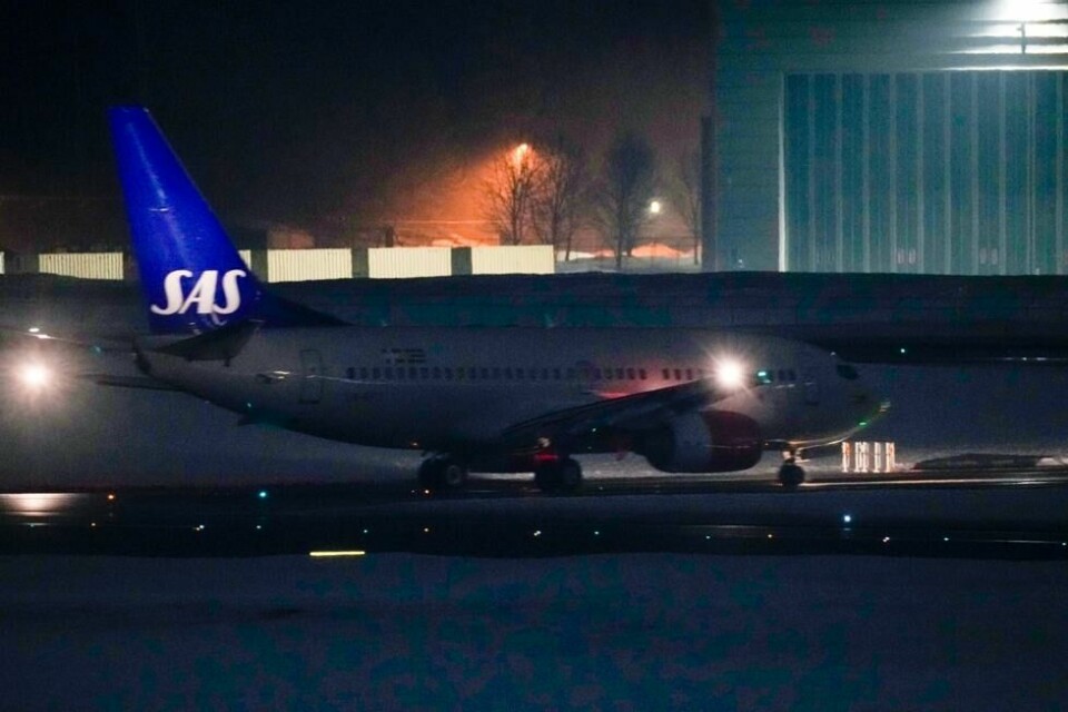 Kong Harald har landet på Oslo lufthavn. Kong Harald har landet på Oslo lufthavn. Foto: Javad Parsa / NTB