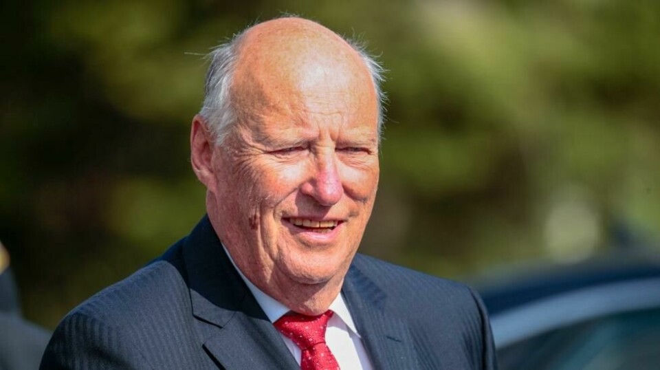 Kong Harald ble innlagt på Rikshospitalet søndag kveld.