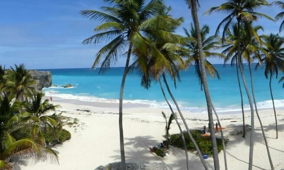 Barbados ligger pent til i Det karibiske hav og har engelsk som sitt offisielle språk. Her fra Bottom Bay. Foto: Denise/Flickr Barbados ligger pent til i Det karibiske hav og har engelsk som sitt offisielle språk. Her fra Bottom Bay. Foto: Denise/Flickr