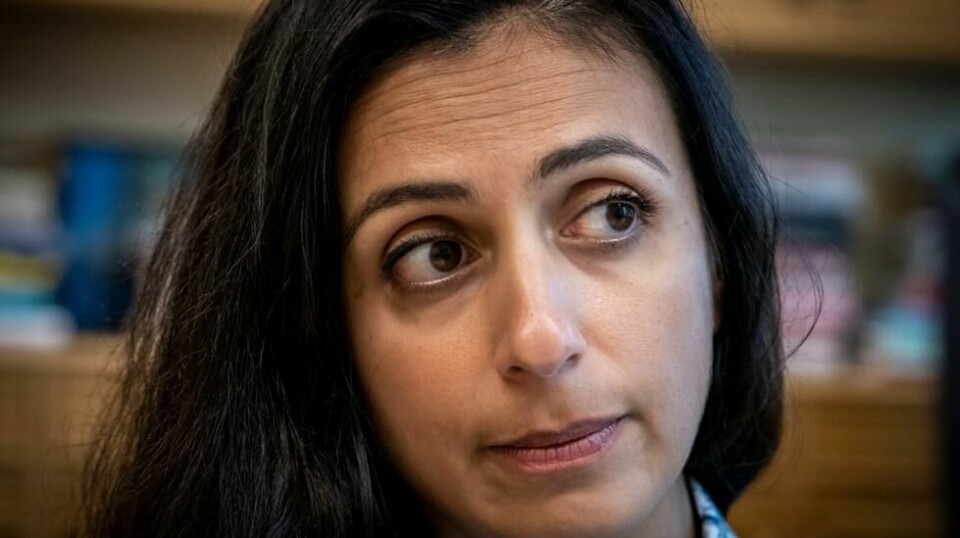 Arbeidsminister Tadia Hajik går hardt ut mot Aftenposten i et Facebook-innlegg. Hevder avisen prøver å lage et skandaleoppslag om henne og pendlerbolig, uten grunn.