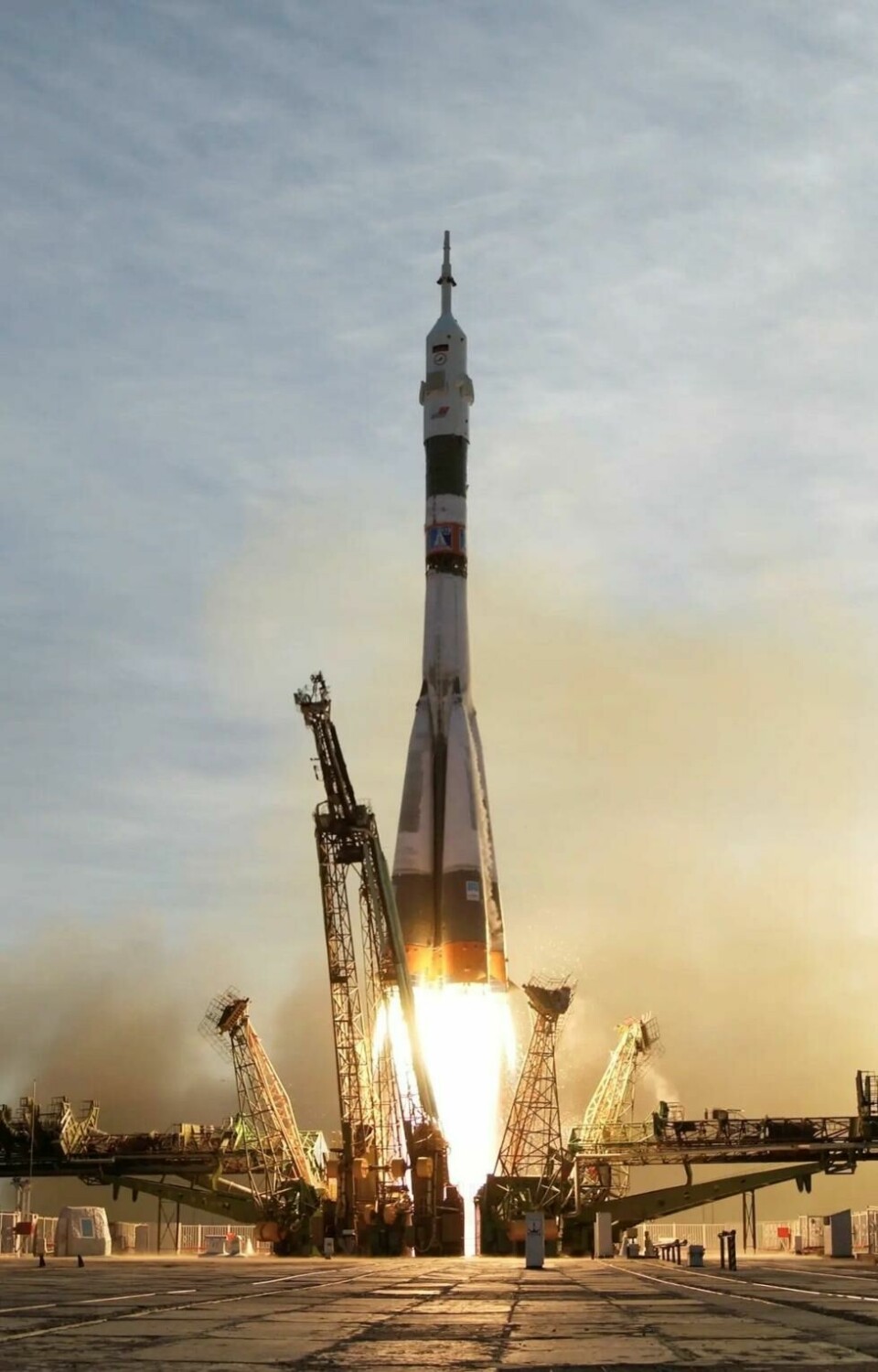 Den russiske raketten Soyuz-FG, et eksempel på en rakett som kan nå unnslippeleshastighet. Den russiske raketten Soyuz-FG, et eksempel på en rakett som kan nå unnslippeleshastighet. Foto: Bill Ingals / Nasa
