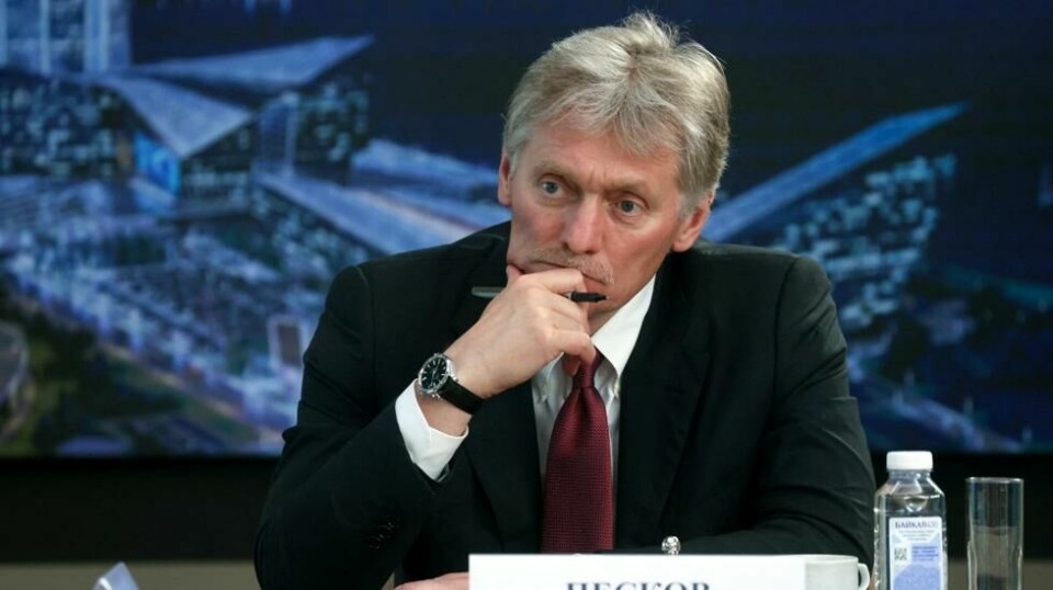 Kreml-talsmann Dmitrij Peskov stempler rakettangrepet mot den okkuperte Krimhalvøya som «barbarisk», og at Russland holder USA ansvarlig. På bildet deltar Peskov på et møte med Russlands president Vladimir Putin i Lakhta Center i St. Petersburg, 5. juni 2024.