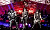 Kiss er et amerikansk hardrock-band dannet i New York i 1973, kjent for pyroeffekter, ansiktsminke og kostymer. Bandet har solgt over 100 millioner musikkalbum. Her fotografert på Riverbend Music Center i Cincinnati, USA i august i år.Foto: Amy Harris/Invision/AP