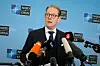 Sveriges utenriksminister Tobias Bilström under en pressekonferanse på Natos hovedkvarter i Brussel etter møtet med Tyrkias utenriksminister. Foto: AP Photo/Virginia Mayo