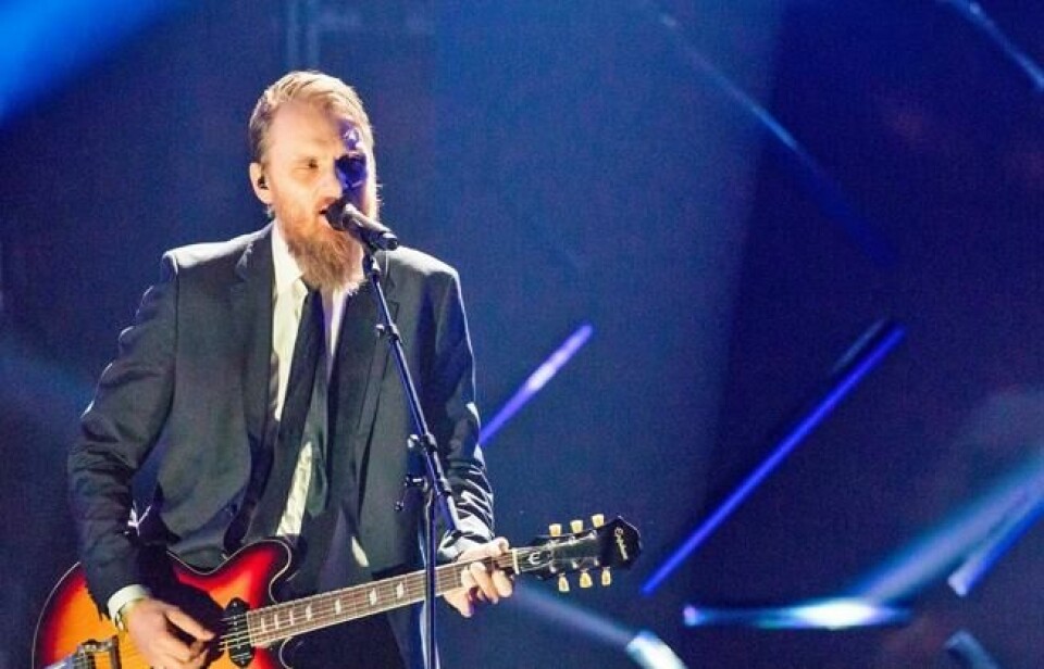 – Jeg var sint og ville ikke gå på direkte etter French, sier artisten Erlend Ropstad. – Jeg var sint og ville ikke gå på direkte etter French, sier artisten Erlend Ropstad. Foto: NTB scanpix