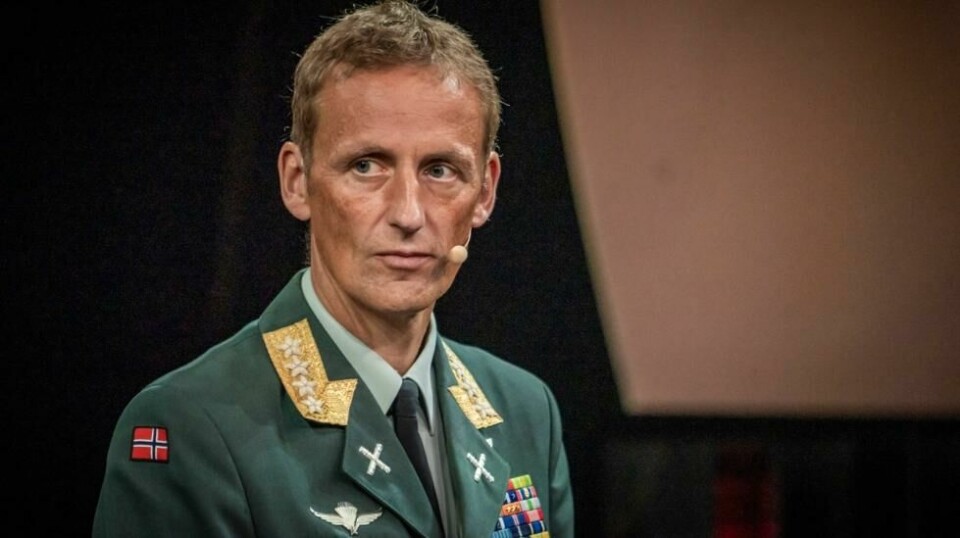 Forsvarssjef Eirik Kristoffersen mener verken Iran eller Israel er tjent med en eskalering.