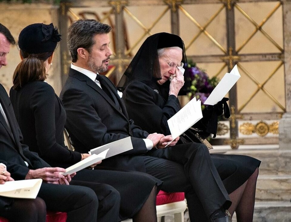 Dronning Margrethe er under Prins Henriks bisettelse fra Christianborg Slotskirke i København. Foto: Henning Bagger / Ritzau Scanpix / NTB scanpix Dronning Margrethe er under Prins Henriks bisettelse fra Christianborg Slotskirke i København. Foto: Henning Bagger / Ritzau Scanpix / NTB scanpix