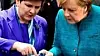 LEDER i øst: EU frykter at Polen vil være leder for EUs fattigste, her ved statsminister Beata Szydlo (t.v.). Foto: NTB scanpix
