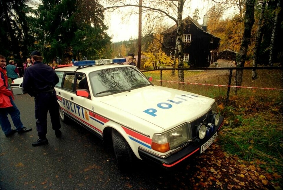Politiet utenfor forlagssjef William Nygaards hus i Dagaliveien i Oslo i 1993. Foto: Jon Eeg / NTB Politiet utenfor forlagssjef William Nygaards hus i Dagaliveien i Oslo i 1993. Foto: Jon Eeg / NTB Foto: NTB