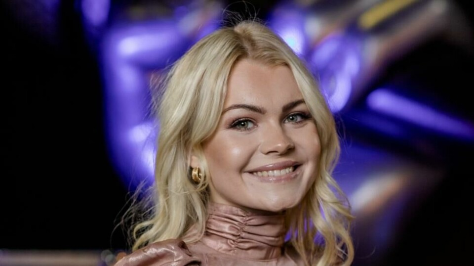 TV-profil Evelina Moholt er gravid med sitt første barn.