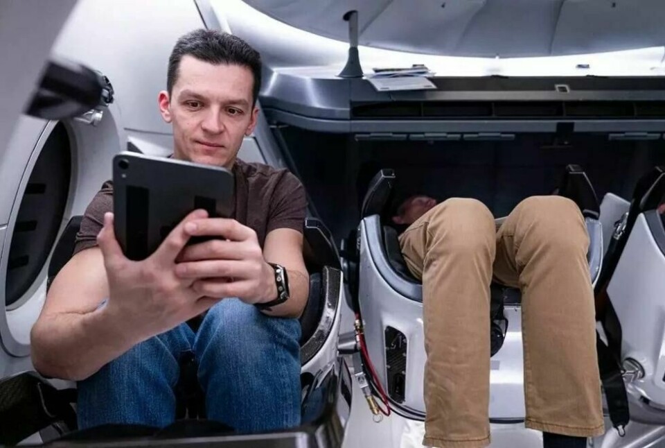 Kosmonaut Konstantin Borisov og ESA-astronaut Andreas Mogensen inspiserer Dragon-romfartøyet, som de fløy til og fra ISS i. De trente sammen i halvannet år før oppdraget. Kosmonaut Konstantin Borisov og ESA-astronaut Andreas Mogensen inspiserer Dragon-romfartøyet, som de fløy til og fra ISS i. De trente sammen i halvannet år før oppdraget. Foto: Nasa