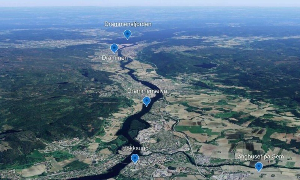 Drammensfjorden har stått minst seks meter høyere. Det var mulig å seile inn til Hokksund både i år 200 og seinere, i vikingtid. Drammensfjorden har stått minst seks meter høyere. Det var mulig å seile inn til Hokksund både i år 200 og seinere, i vikingtid. Foto: Google Earth