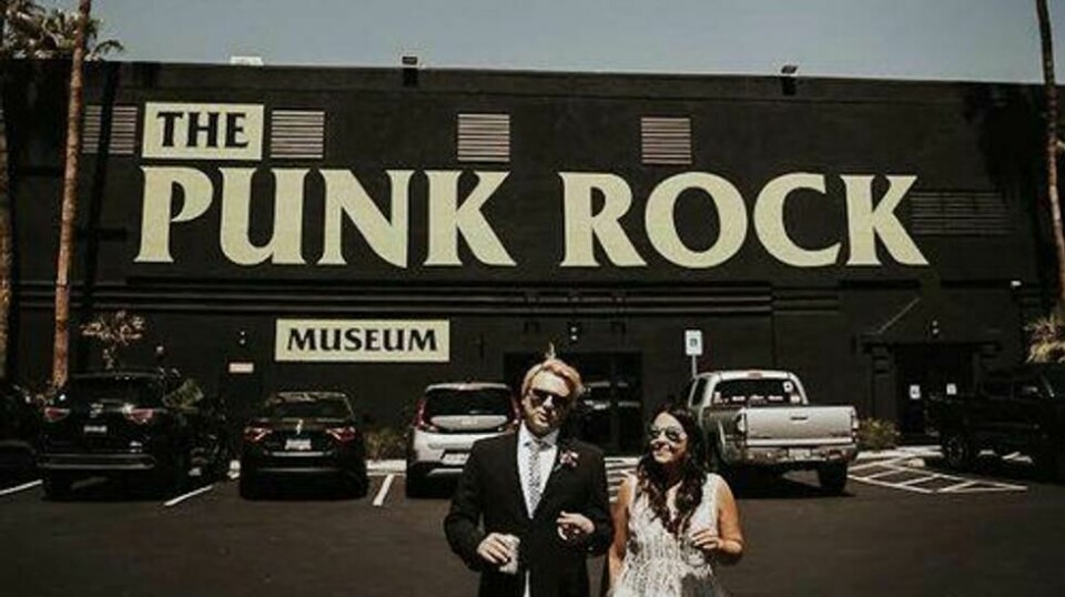 Det første brudepar et som blevgift på The Punk Rock Museum.
