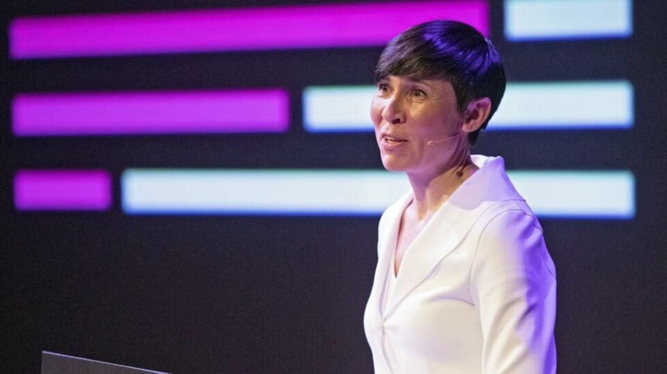 Utenriksminister Ine Eriksen Søreide avviser norsk frykt og konflikt med Russland om den nye sjøruta nord for Sibir til Asia.