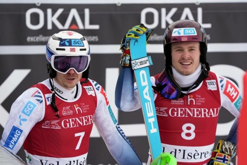 Henrik Kristoffersen og Atle Lie McGrath kjørte i mål som nummer en og to i Frankrike søndag.