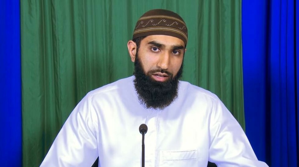 Leder av Islam Net, Fahad Qureshi, leder den konservative muslimske organisasjonen Islam nett. Nå ber han norske muslimer «komme seg ut på slagmarken.»