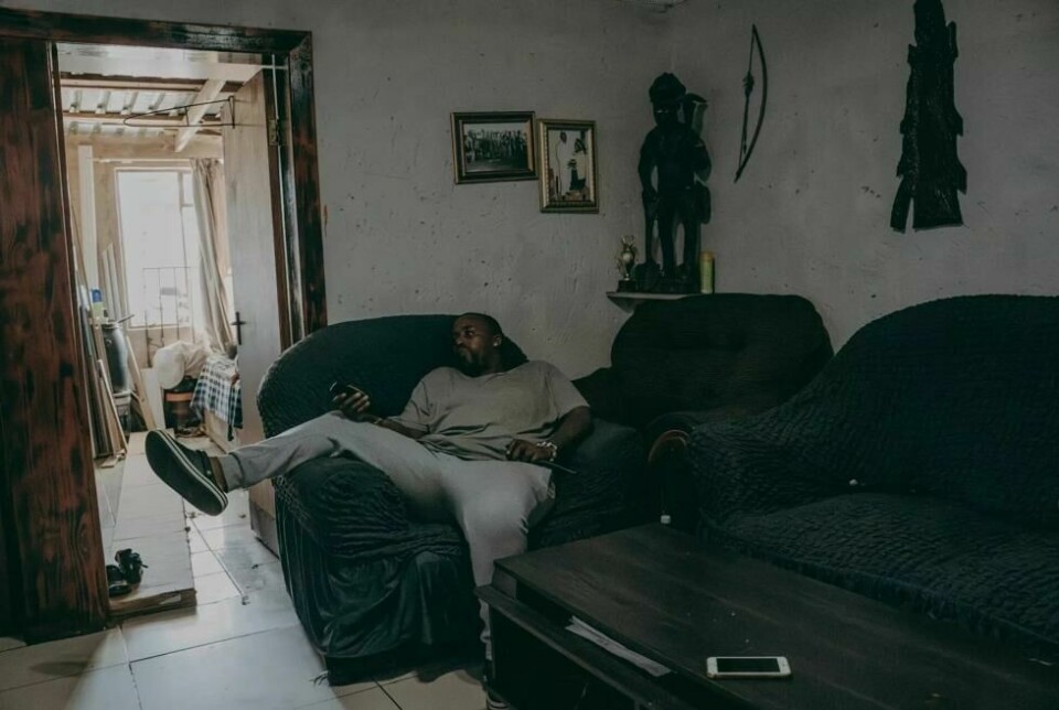 Nhlanhla Sonto er en av mange unge som ikke ser poenget med å stemme på dagens ledere i Sør-Afrika. Nhlanhla Sonto er en av mange unge som ikke ser poenget med å stemme på dagens ledere i Sør-Afrika. Foto: Philippus Lodewikus van Aswegen