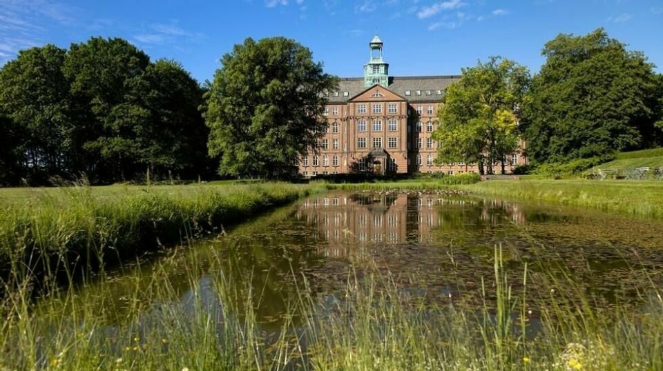 Tårnbygningen sto ferdig i 1924. Det klassiske bygget er godt egnet til konvertering, mener Tony André Eide i Festningshotellene.