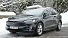 TUNG: Tesla Model X er et eksempel på at store elbiler også veier mye.