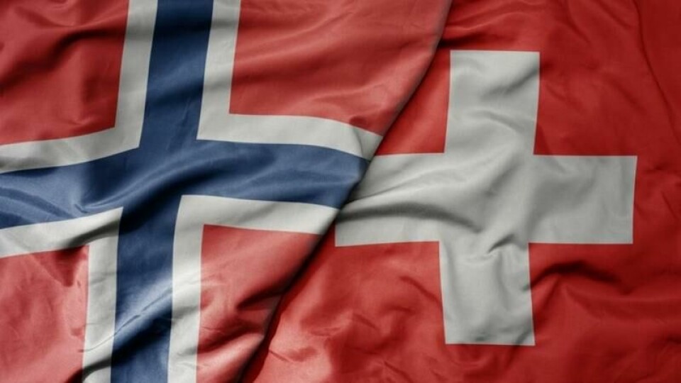 «I Sveits kan nok graden av EU-entusiasme variere blant politikere. Men de forhandler ut fra rene, nasjonale egeninteresser og har et svært innskrenket spillerom for milde gaver til sin store unions-nabo», skrev ABC Nyheters kommentator Thomas Vermes. «I Sveits kan nok graden av EU-entusiasme variere blant politikere. Men de forhandler ut fra rene, nasjonale egeninteresser og har et svært innskrenket spillerom for milde gaver til sin store unions-nabo», skrev ABC Nyheters kommentator Thomas Vermes. Foto: NTB / Shutterstock