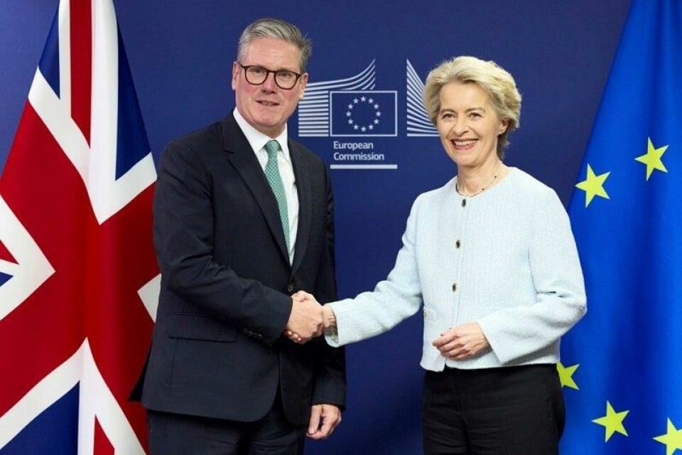 EU-kommisjonens president Ursula von der Leyen varsler et møte med Storbritannias president Keir Starmer. Her avbildet på EUs hovedkontor i Brussel i oktober.
