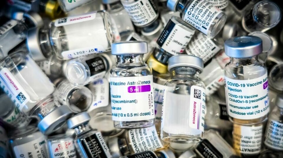 20 prosent av amerikanerne tror coronavaksinen inneholder mikrochiper.