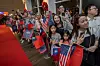 Den 4. desember besøkte Taiwans president, Lai Ching-te, stillehavsøya Guam. Folk samlet seg og viftet med flaggene til Guam, USA og Taiwan. Guam er en viktig base for USAs evne til å operere i Øst-Asia. Foto: AP