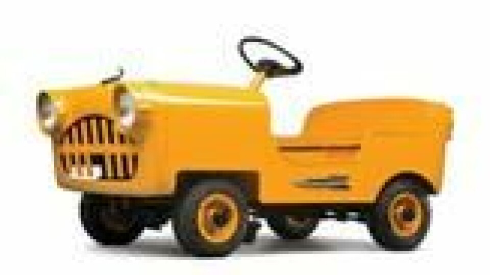 Det ser ut som en lekebil, men Eshelman Adult Sport Car er laget for å kjøres av voksne. Dette er en 1956-modell som ble solgt på auksjon i 2013. Landsems egen har han fått tilsendt i deler i posten fra USA. Det ser ut som en lekebil, men Eshelman Adult Sport Car er laget for å kjøres av voksne. Dette er en 1956-modell som ble solgt på auksjon i 2013. Landsems egen har han fått tilsendt i deler i posten fra USA. Foto: RM Sotheby's